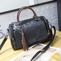 2025 spring new Korean version easy to match retro shoulder crossbody Boston pillow bag ladies handbag tassel bag